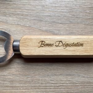 Décapsuleur en bois personnalisé gravure laser.