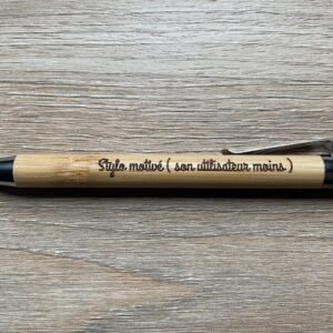 Stylo en bois personnalisé avec gravure fine