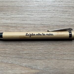 Stylo en bois personnalisé avec gravure fine