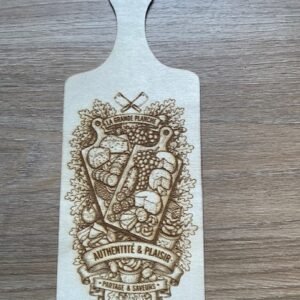 Planche de présentationen bois personnalisée avec gravure laser artisanale