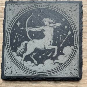 Gravure laser sur ardoise gravé Sagittaire personnalisé.